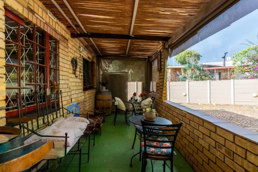 7 Bedroom Property for Sale in Cloetesville Western Cape